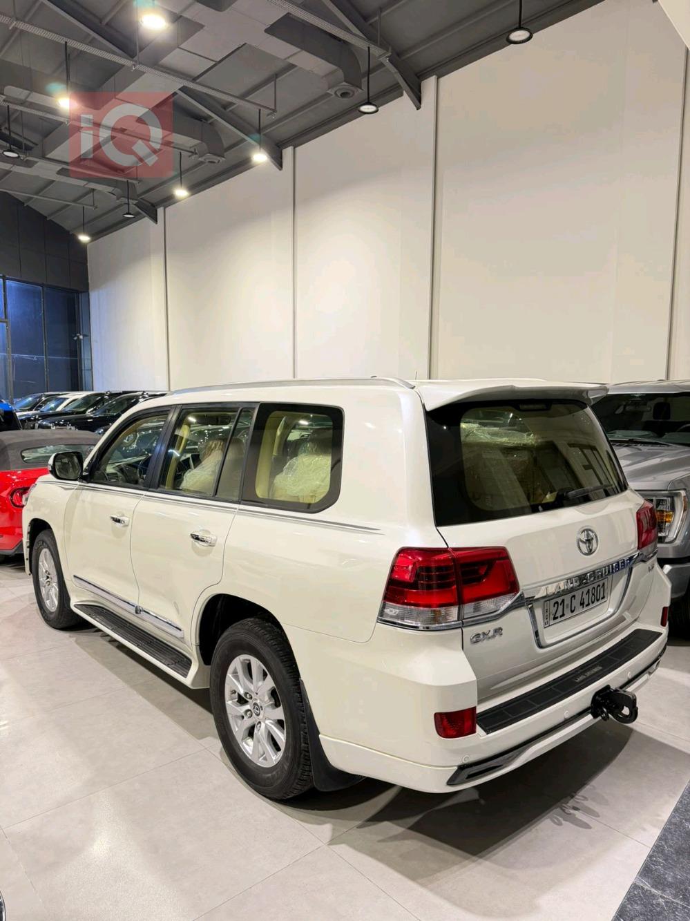 تويوتا لاندكروزر